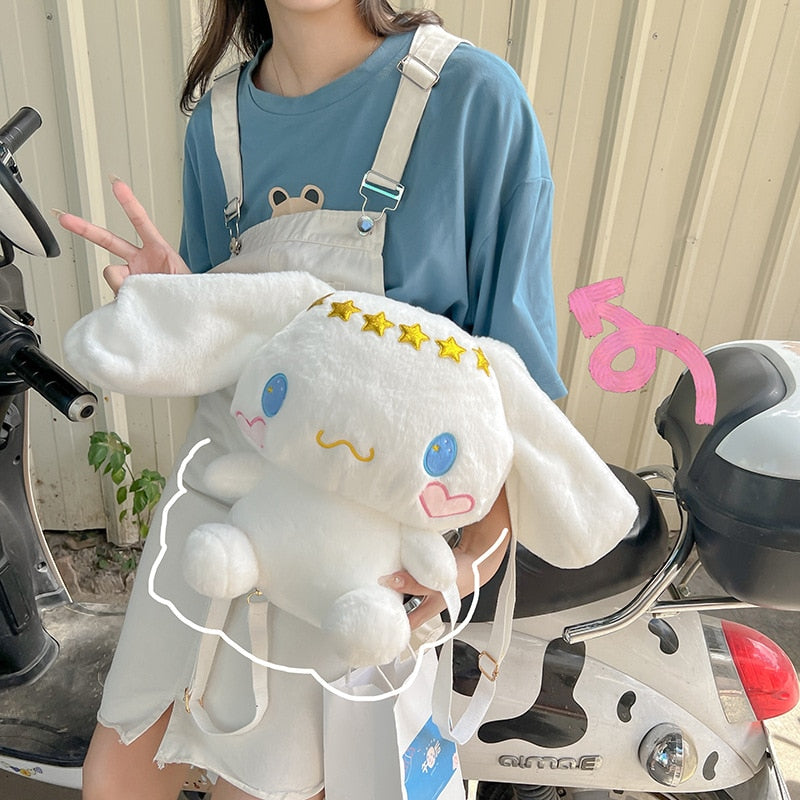 MOCHILA PELÚCIA SANRIO CINNAMOROLL