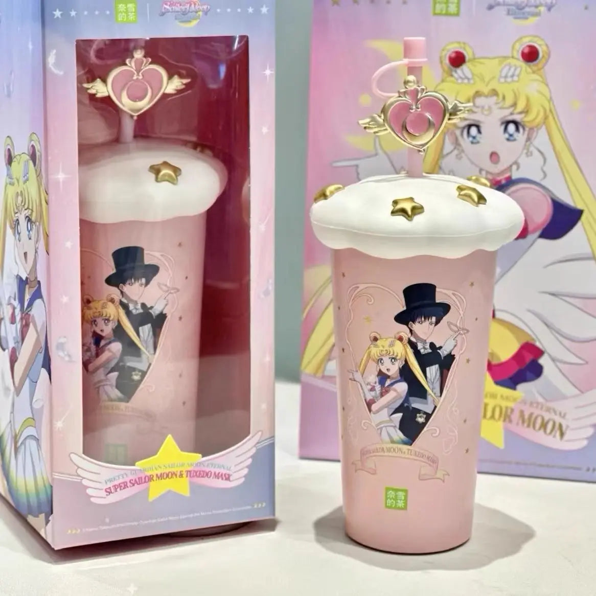 Copo Tuxedo Mask e Sailor Moon